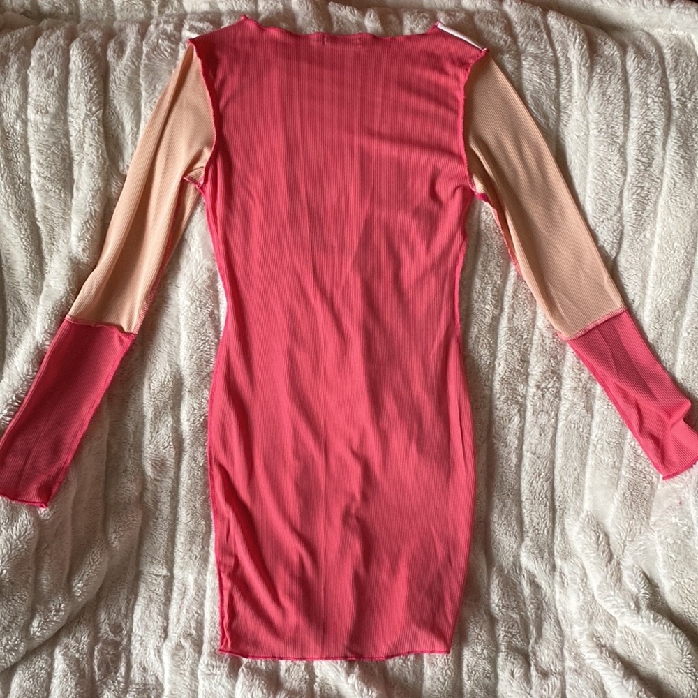 Pretty Little Thing Dress - Picture 2 of 3